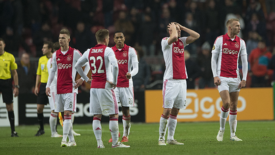 更因其不屈 更因其不屈